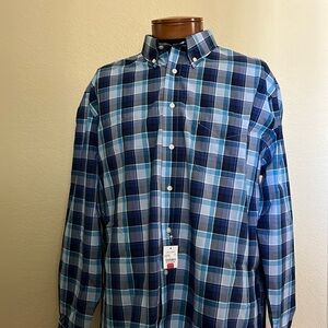 Tailored Fit Buttoned-Down Collar Plaid Shirt